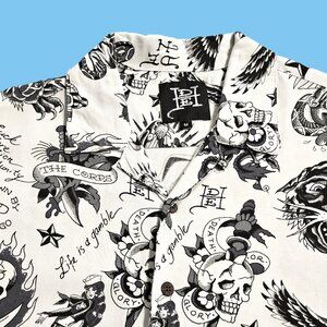 Ed Hardy Shirt Men's Medium Tattoo Graphic Button Up Short Sleeve Viscose Camp